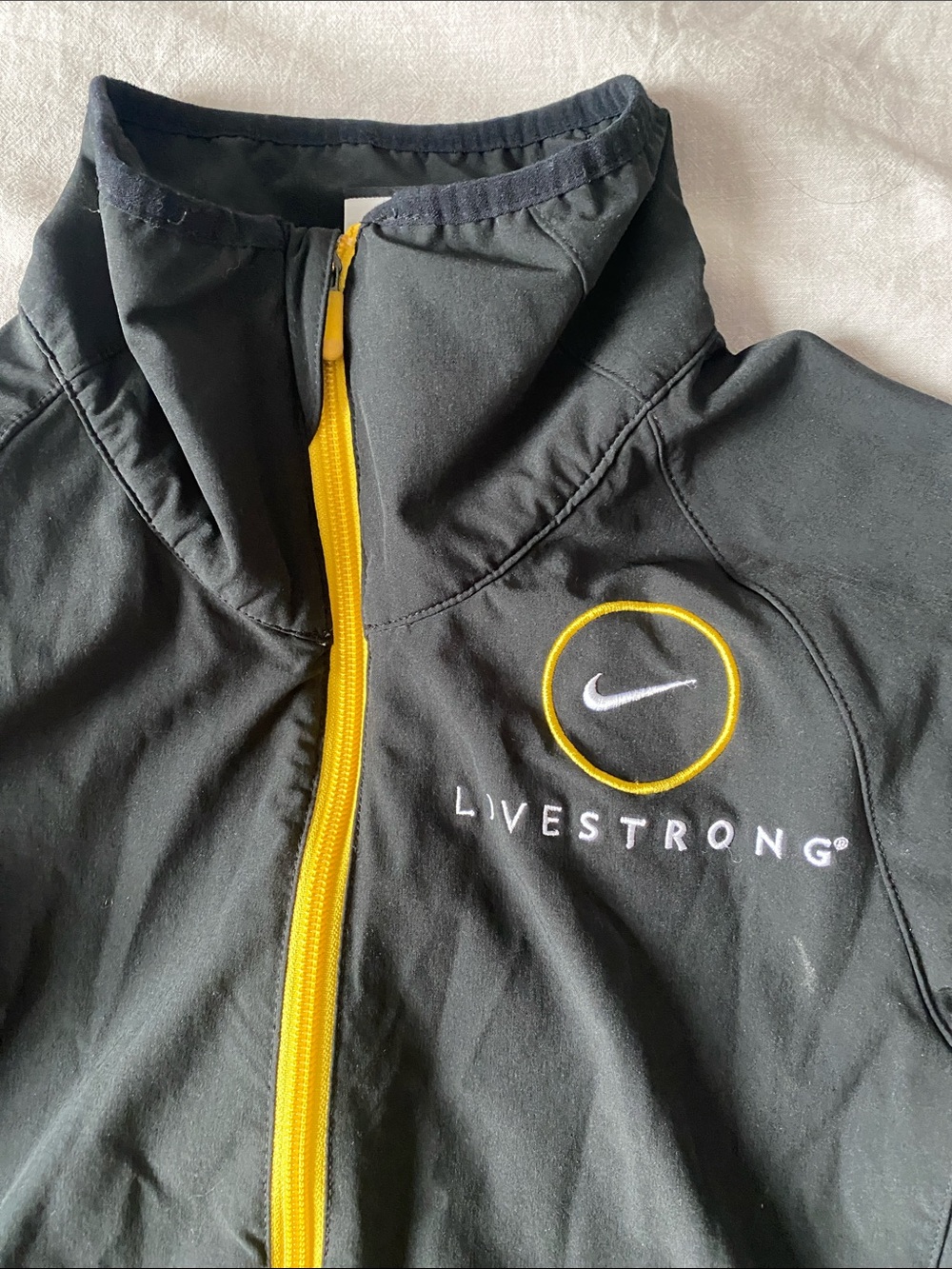 Women’s Black Windbreaker Nike XS